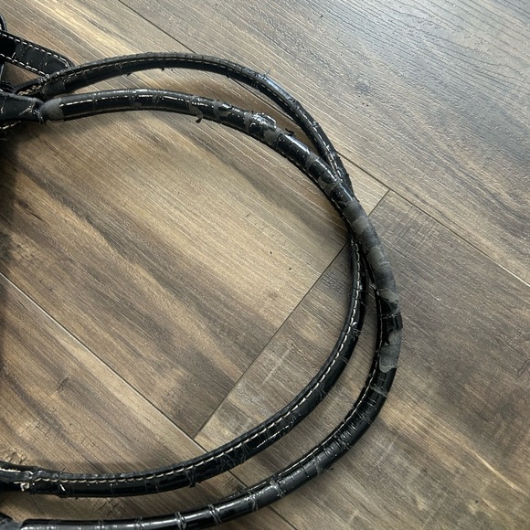 Guess Black and Grey Shoulder Bag with Monogram Design - Picture 6 of 8